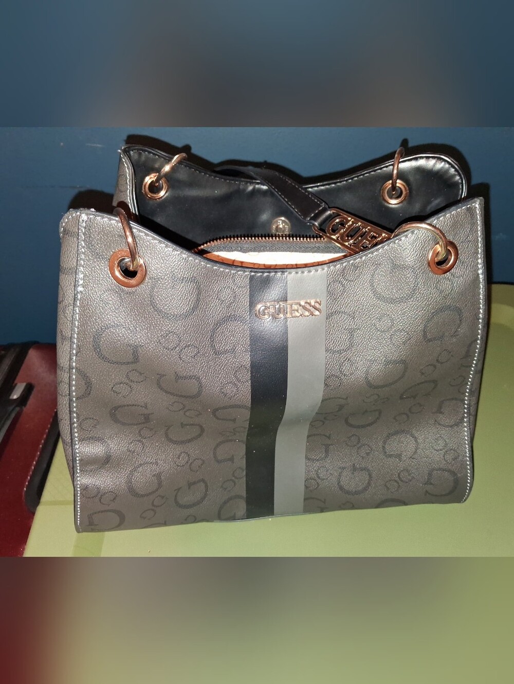 Guess Gray Logo Shoulder Bag with Center Stripe